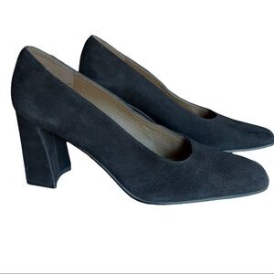 Stuart Weitzman NARROW Semi Square Toe Pump